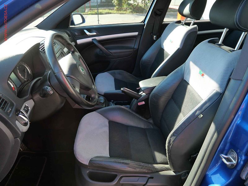 Škoda Octavia (2006) 2.0 FSi, RS - fotka 9 z 17