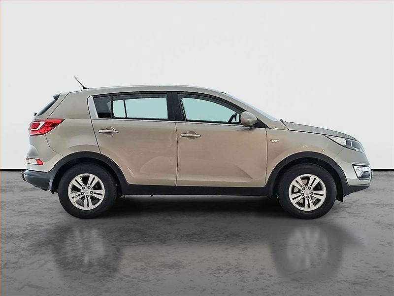 Kia Sportage (2012) 1.6 GDI, Park. senzory - fotka 6 z 17