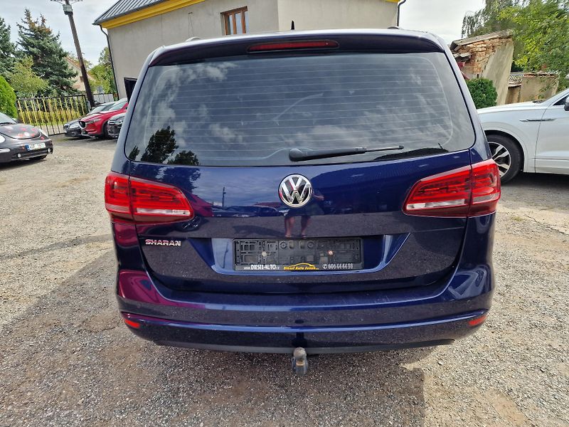Volkswagen Sharan 2,0TDI 7MÍST KAMERA TAŽNÉ  - fotka 20 z 22