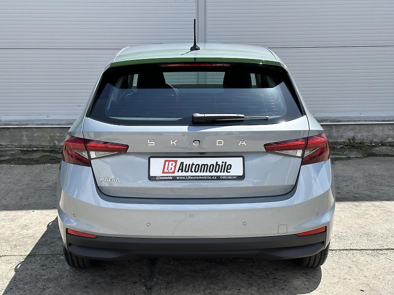 Škoda Fabia 1.0TSi 95PS LED V.Cockpit 2Z.C - fotka 5 z 40