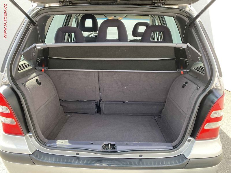 Mercedes-Benz Třídy A (2003) 1.4i 140, AC - fotka 7 z 16
