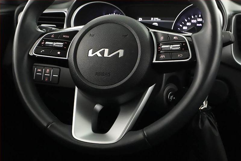 Kia Ceed (2025) Spin 1.5 T-GDI - fotka 8 z 20