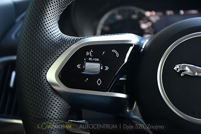 Jaguar E-Pace D165 AWD - fotka 27 z 51