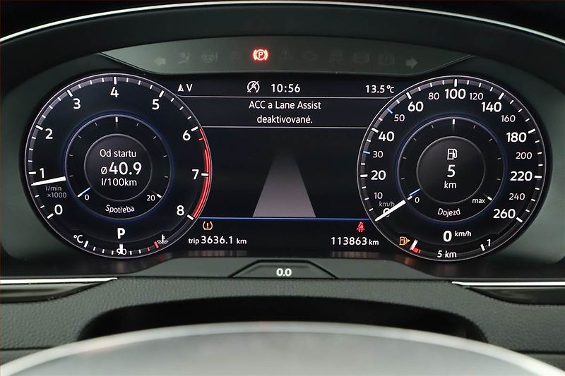 Volkswagen Passat (2019) 2.0 TSI - fotka 14 z 20