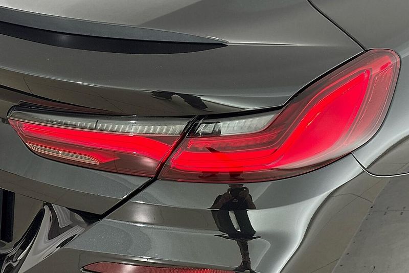 BMW Řada 8 840d xDrive - fotka 5 z 25