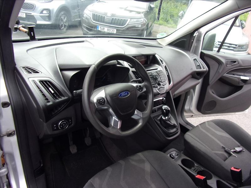 Ford Tourneo 1,6 TDCI  Connect - fotka 15 z 23
