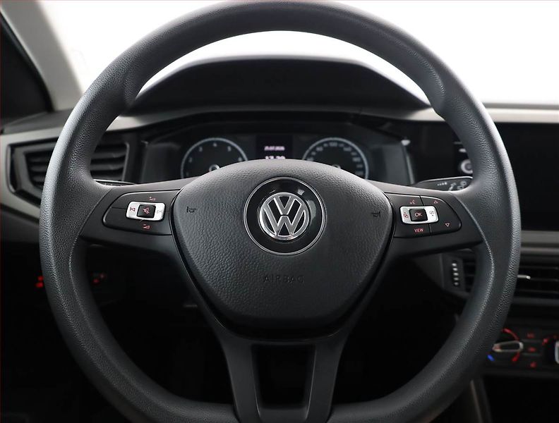 Volkswagen Polo (2019) 1.0 TSI, Automat - fotka 8 z 16