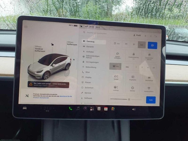Tesla Model Y ZAMLUVENO ! - fotka 9 z 9