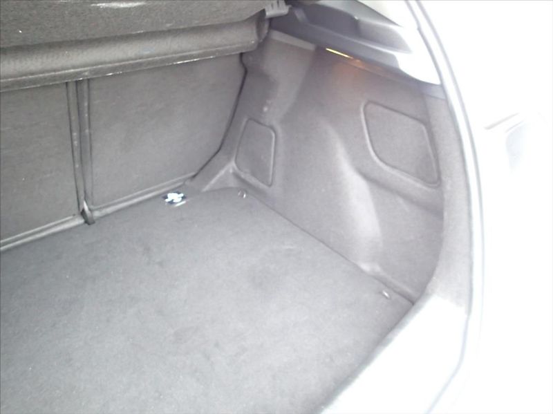 Peugeot 308 1,2 PureTech 81kw,Po SERVISU!! - fotka 29 z 29