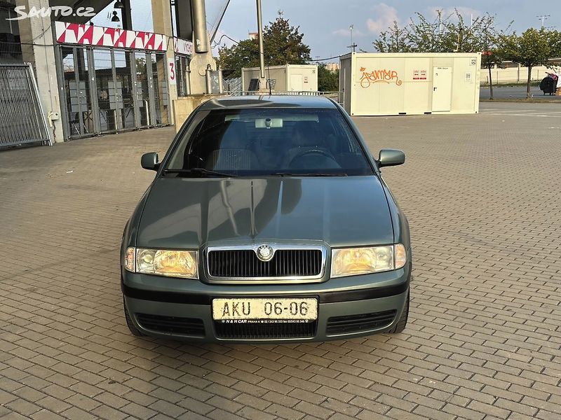 Škoda Octavia (2001) 1.8T, 110kw Původ ČR 1. maj. - fotka 8 z 17