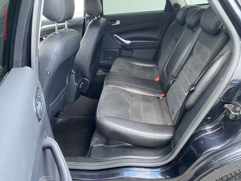Ford Mondeo (2008) 2.2 TDCi, AC, park.čidla - fotka 10 z 19