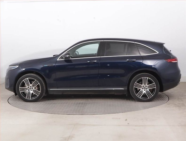 Mercedes-Benz EQC (2022) 400 4MATIC, SoH 95% - fotka 3 z 21