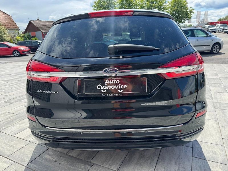 Ford Mondeo (2018) Titanium 2.0 TDCi 110kW - fotka 6 z 35