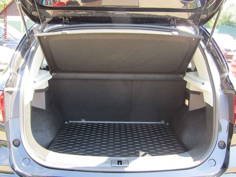 MG ZS (2024) 1.5DVVT, ČR, servis.kniha - fotka 7 z 18