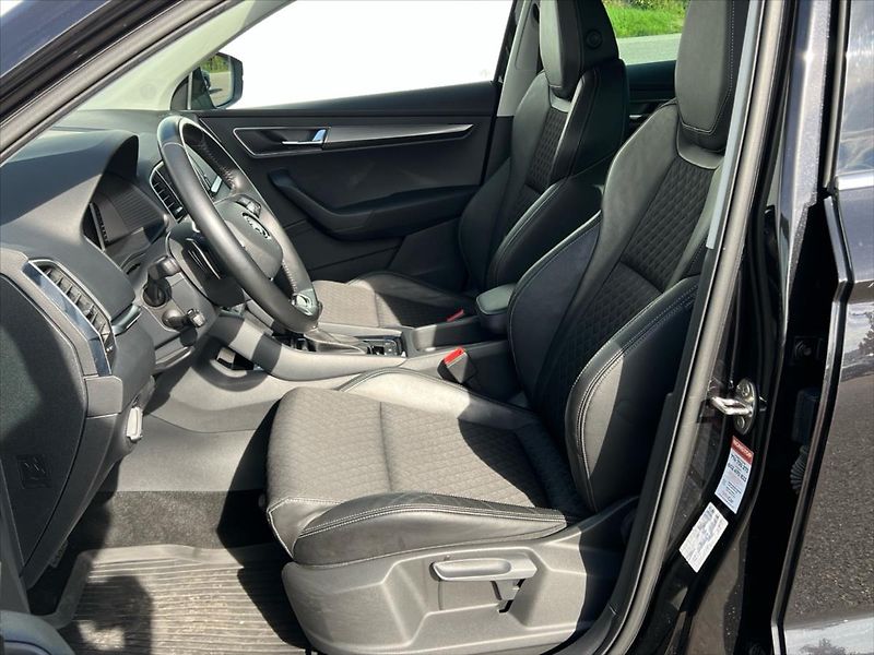 Škoda Karoq 1,5 TSi 110kW 7DSG STYLE - fotka 11 z 30
