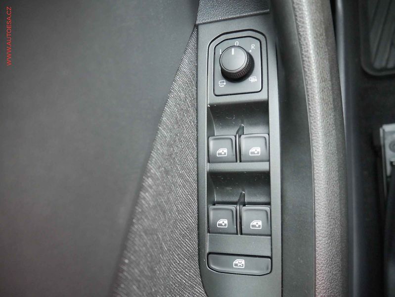 Škoda Scala (2020) 1.0TSi, ČR, Style, LED - fotka 12 z 16