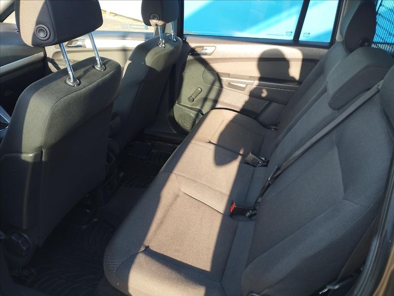 Opel Zafira 1,8 i 103KW 1.MAJITEL, NOVÉ ČR - fotka 10 z 17