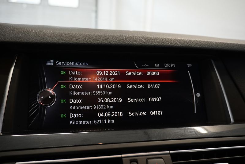 BMW Řada 5 520D 140kW AUTOMAT - fotka 20 z 31