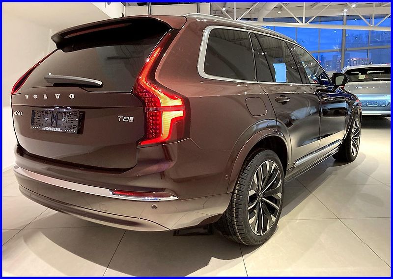 Volvo XC90 (2026) B5 AWD PLUS BRIGHT  - fotka 2 z 8