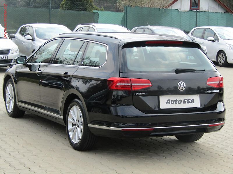 Volkswagen Passat (2017) 2.0 TDi, ČR - fotka 6 z 20