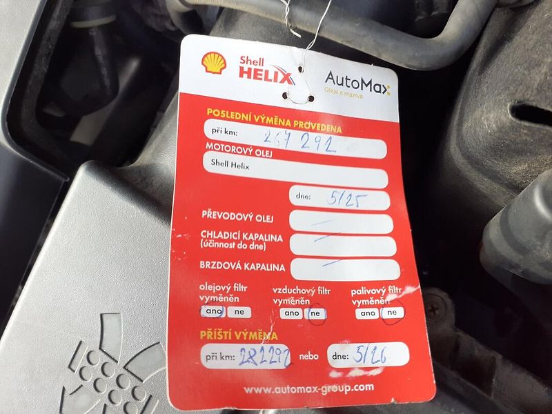 Škoda Octavia (2013) KOMBI 1.6 TDi 4x4 ČR - fotka 23 z 34