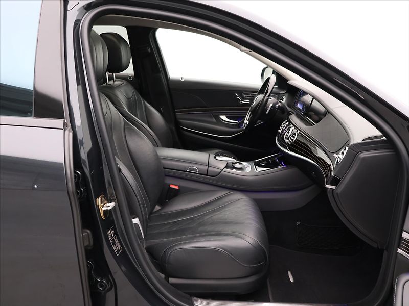 Mercedes-Benz Třídy S 4,7 500 Maybach 4M 335kW CZ DP - fotka 13 z 35