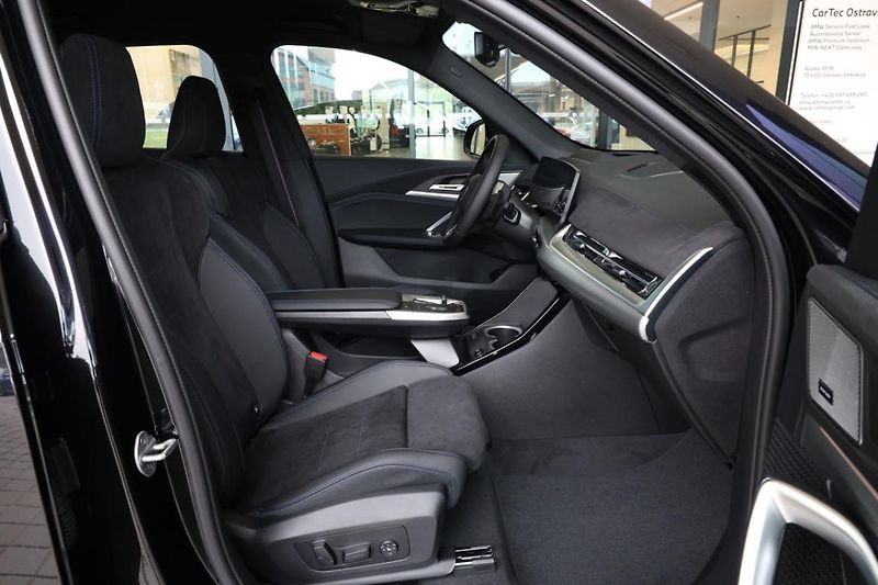BMW X1 xDrive20d - fotka 14 z 17