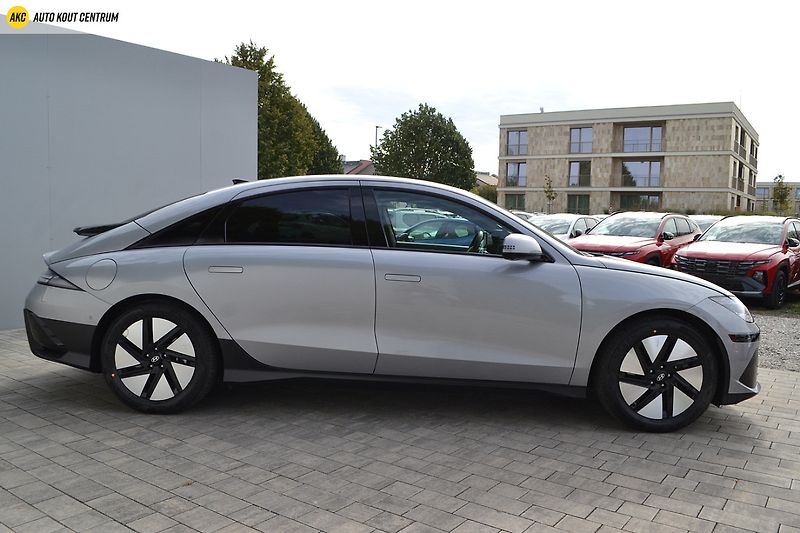 Hyundai Ioniq 6 239KW 4x4 POWER 77kWh STYLE PR - fotka 6 z 74