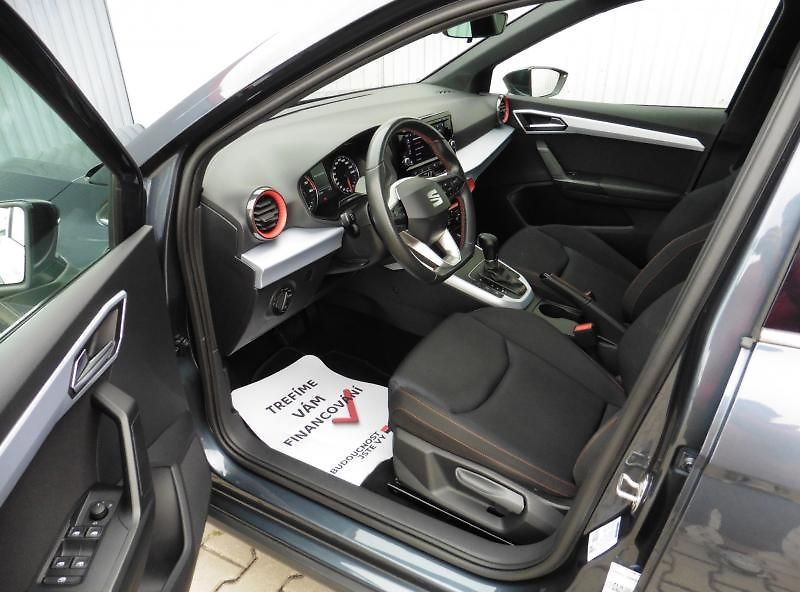 Seat Arona 1,0 TSi FR DSG 81kW - fotka 10 z 13