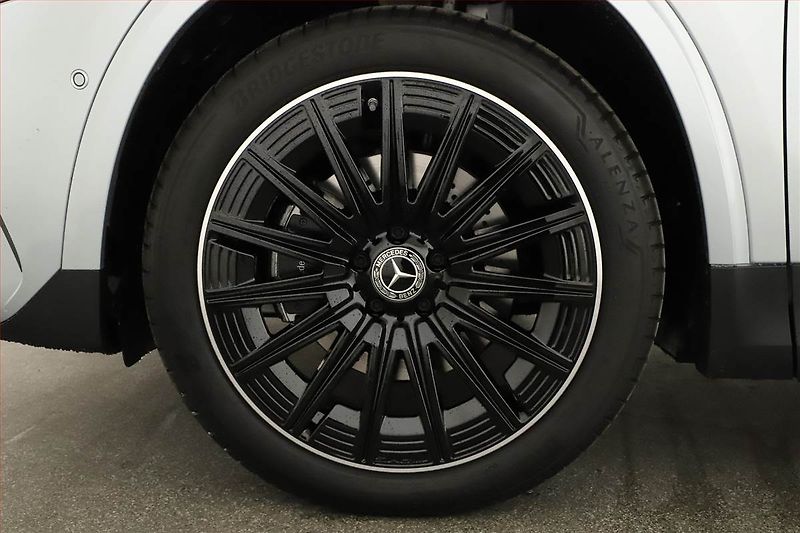 Mercedes-Benz GLA (2025) 200 d, AMG LINE, KEYLESS - fotka 19 z 19