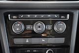 Volkswagen Touran (2021) 2.0TDI 110kW DSG, tažné - náhled 16