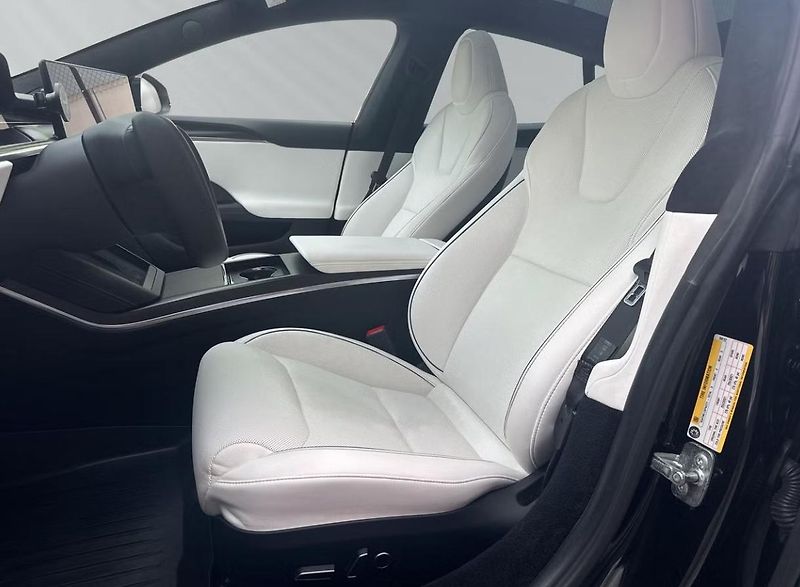 Tesla Model S Plaid AWD FSD Tažné Bílý in.  - fotka 12 z 28