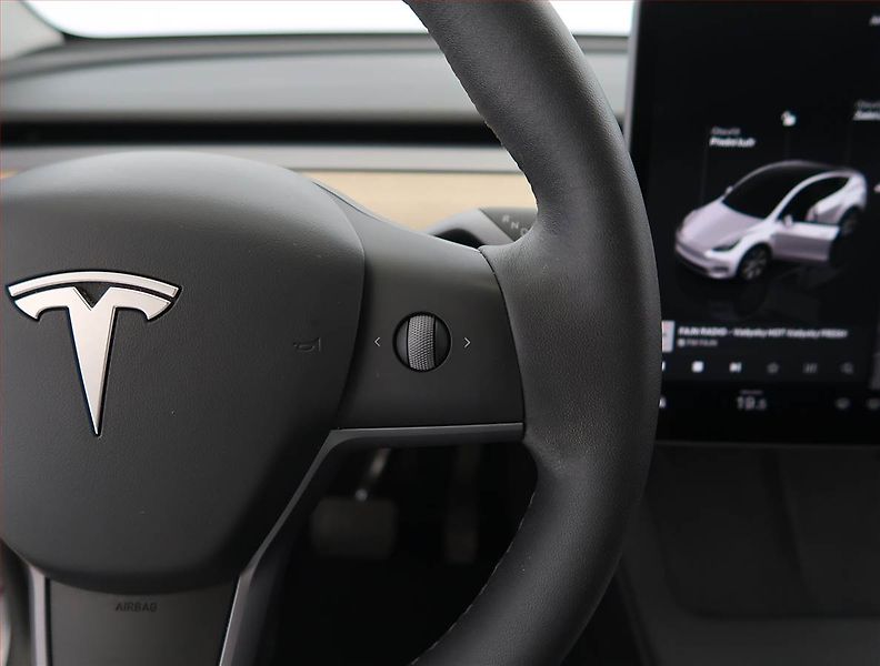 Tesla Model Y (2022) Long Range AWD 79kWh, SoH 93% - fotka 29 z 33
