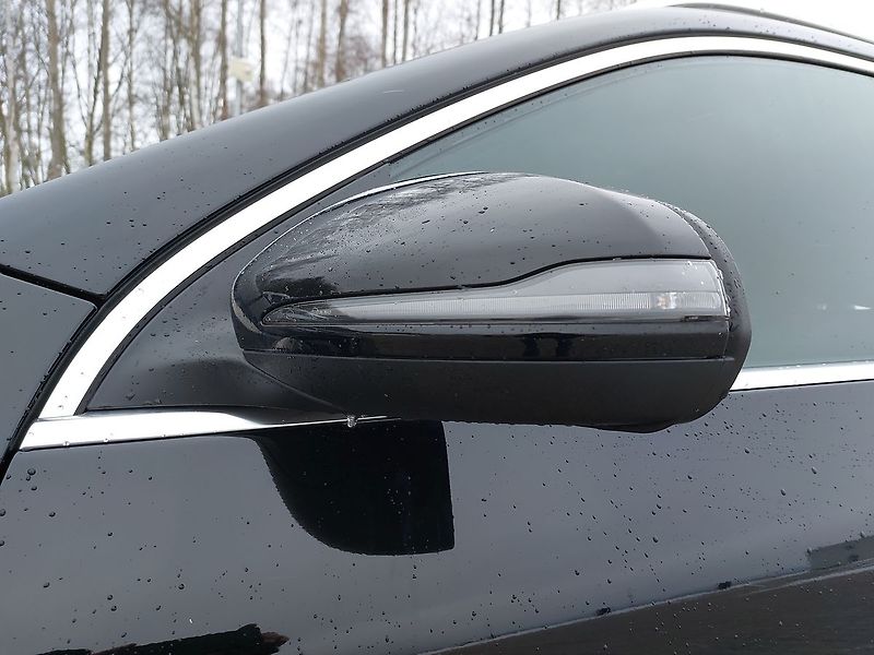 Mercedes-Benz GLA GLA180d - fotka 23 z 26