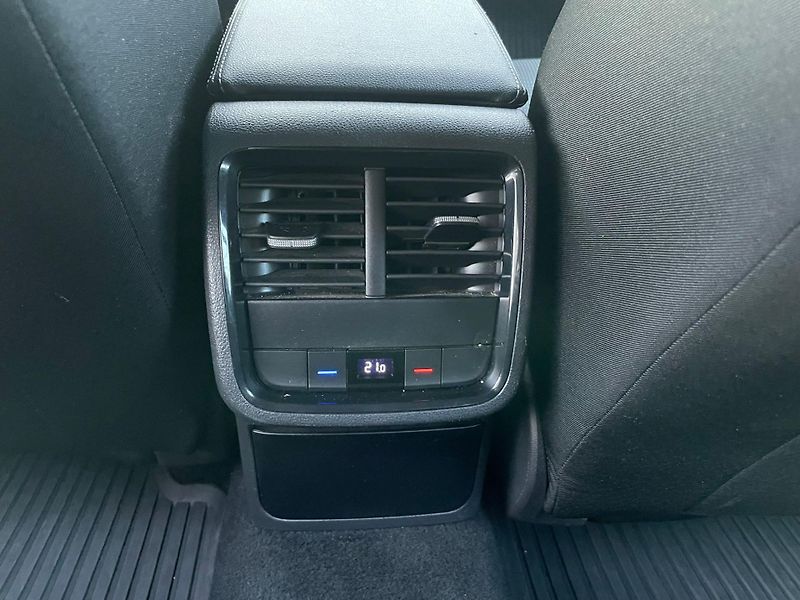 Škoda Octavia (2021) 2.0TDi 1.MAJ. ČR DPH SERVISKA - fotka 16 z 20