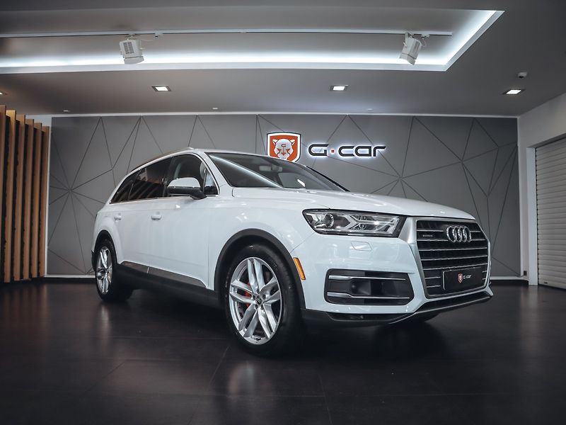 Audi Q7 3.0 245kw - fotka 1 z 29