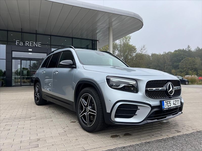 Mercedes-Benz GLB 2,0   220 4M AMG 1. maj - fotka 3 z 12