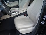 Mercedes-Benz GLS (2020) 350D*4M*WEBASTO*MASÁŽ*69000KM! - náhled 13