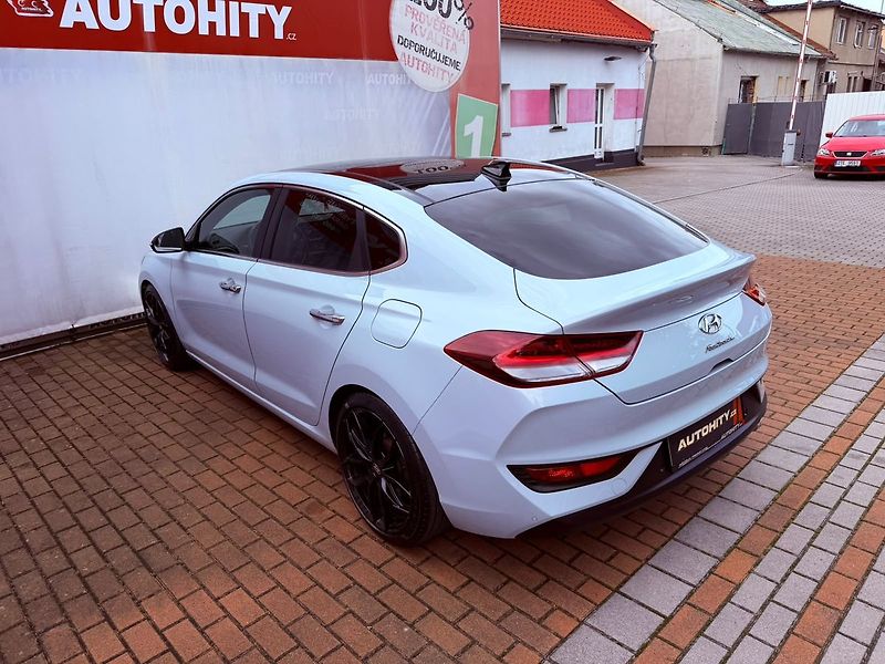 Hyundai i30 1.4 T-GDi Premium Aut., Servis - fotka 9 z 34