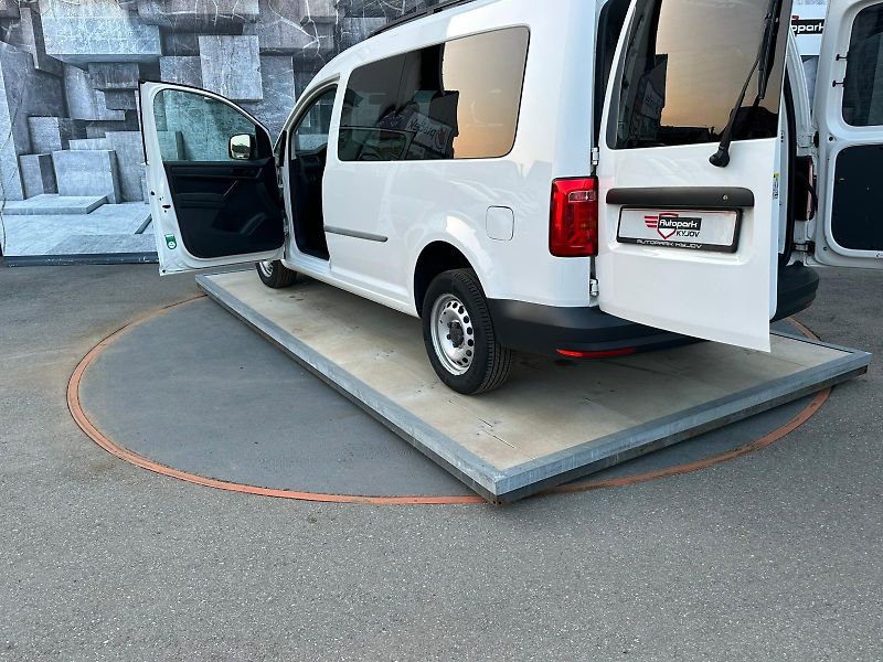 Volkswagen Caddy (2017) MAXI, 2.0TDi, 75KW, 5 MÍST,DPH - fotka 9 z 19