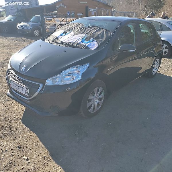 Peugeot 208 KRÁSNÝ,60TKM,1MAJ54L,SERVISKA - fotka 2 z 22