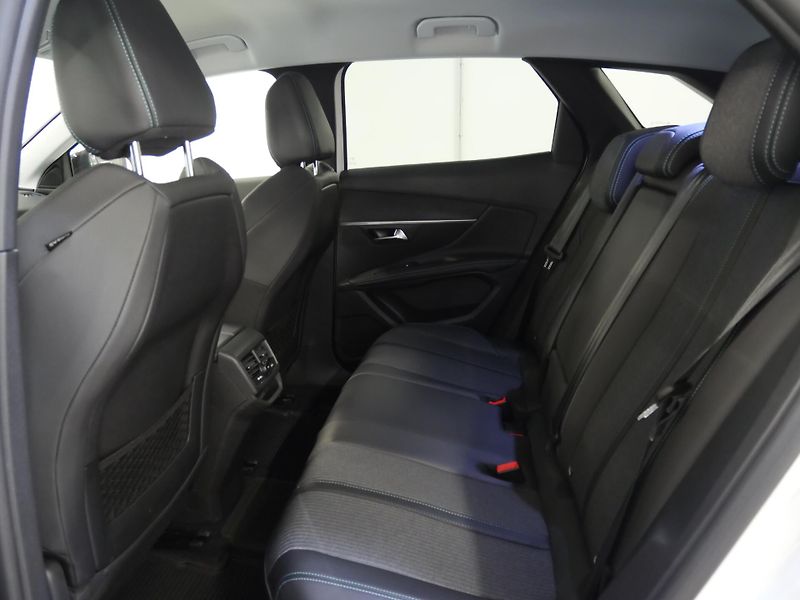 Peugeot 3008 - fotka 24 z 32
