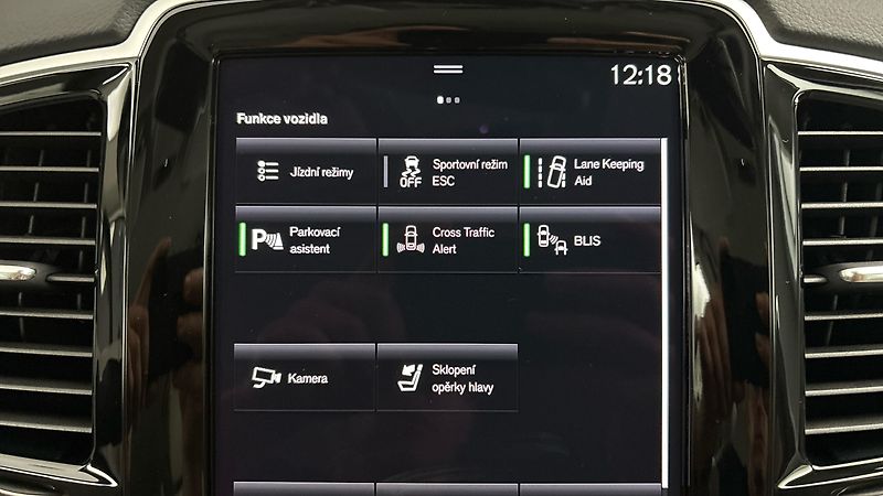Volvo XC90 2.0 B5 AUT AWD Inscription - fotka 28 z 33