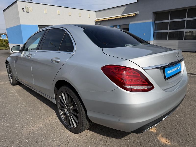 Mercedes-Benz Třídy C C 400 245kW 4x4 EXCLUSIVE  - fotka 5 z 16