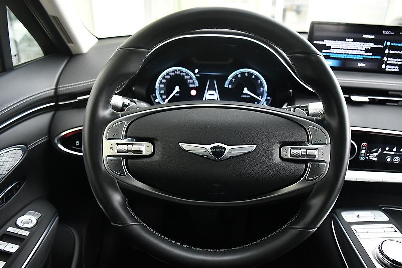 Genesis GV70 2.5T AWD AT8 LUXURY LINE - fotka 23 z 46
