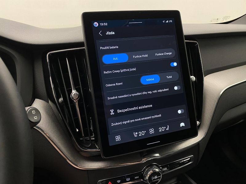 Volvo XC60 T6 AWD RECHARGE BLACK EDITION - fotka 46 z 61