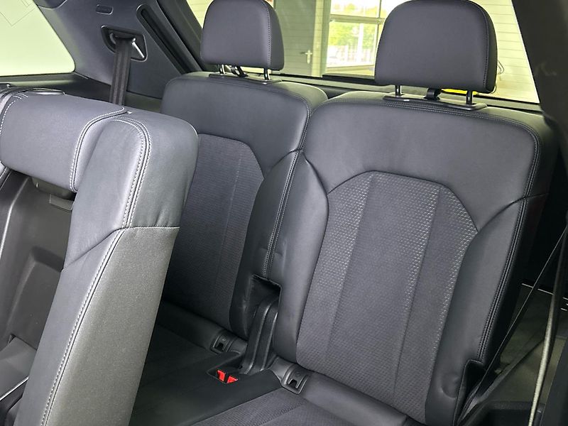 Audi Q7 S-Line TOP!! - fotka 27 z 32