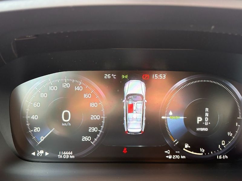 Volvo V60 R-design T6 228kW - fotka 13 z 27
