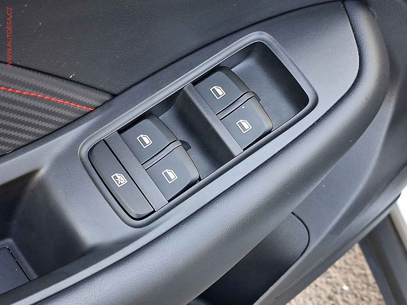 MG ZS (2023) 1.0 TGi, Luxury, LED, panor - fotka 11 z 18
