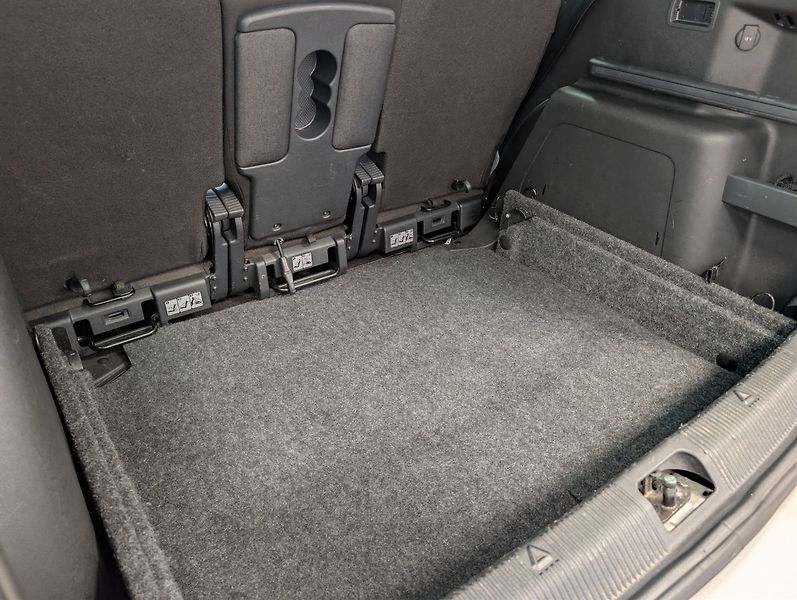 Škoda Yeti 1.4 TSI DRIVE 4x4 DSG - fotka 22 z 28